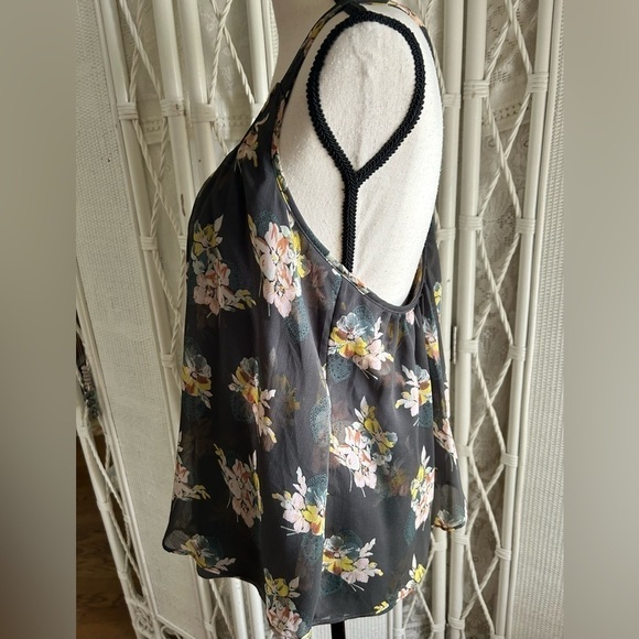Kimchi Blue Top Tank Grey with Pink Cream Floral Overlay Urban Outfitters Medium - Picture 5 of 16